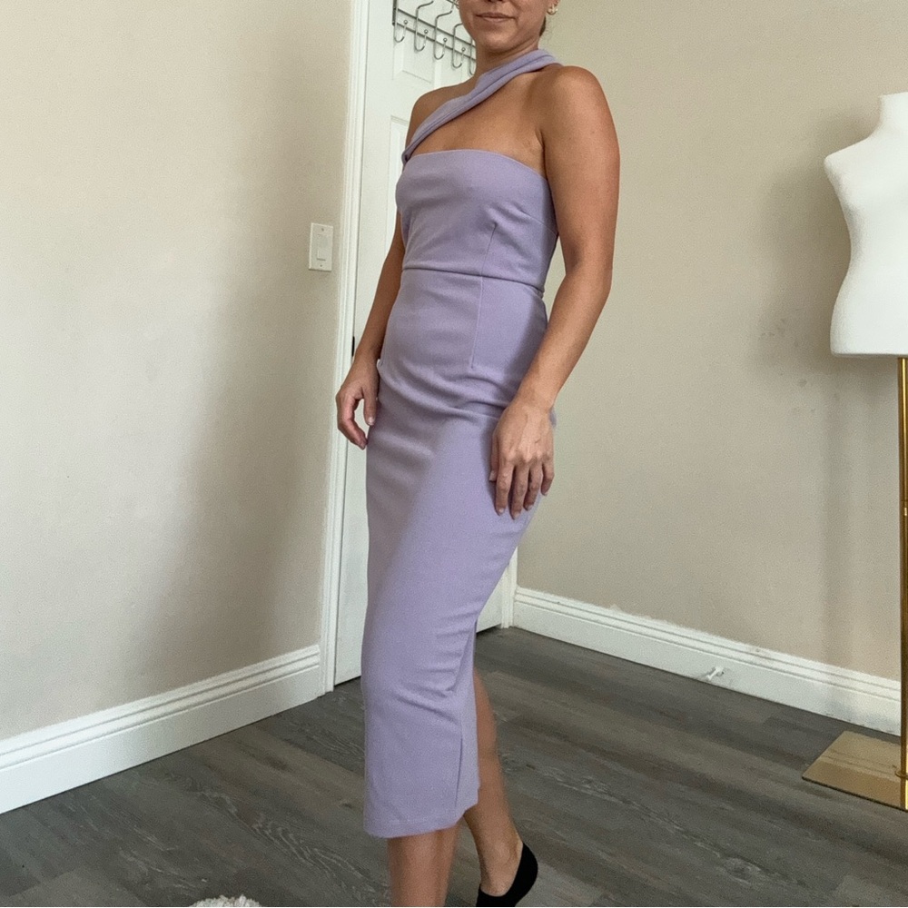Lulus Hold Your Attention Lilac One-Shoulder Sleeveless Midi Dress